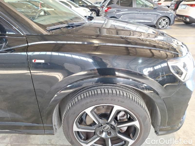 Audi  Q3 AUDI  / 2018 / 5P / SUV 45 TFSI E S TRONIC S LINE EDITION #33