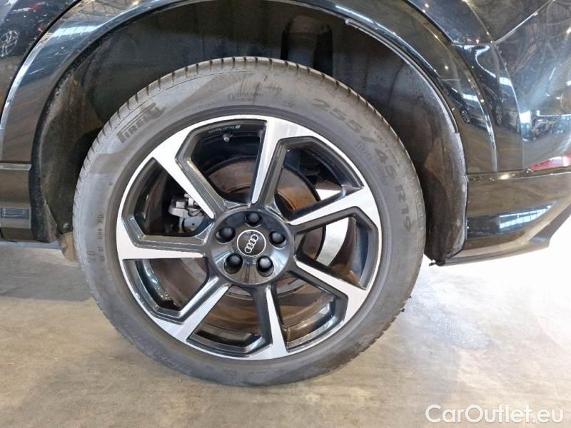 Audi  Q3 AUDI  / 2018 / 5P / SUV 45 TFSI E S TRONIC S LINE EDITION #65