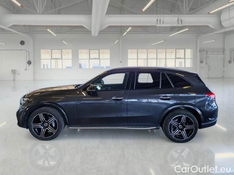 Mercedes  GLC MERCEDES-BENZ  / 2022 / 5P / SUV  300E 4M PLUG-IN HYB. AMG PREMIUM #8