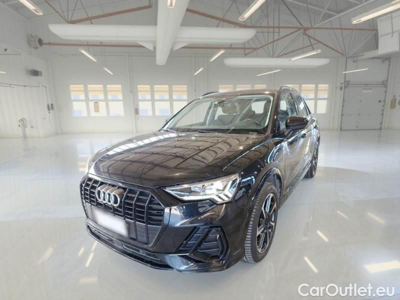 Audi  Q3 AUDI  / 2018 / 5P / SUV 45 TFSI E S TRONIC S LINE EDITION #1