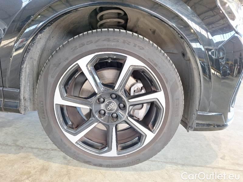Audi  Q3 AUDI  / 2018 / 5P / SUV 45 TFSI E S TRONIC S LINE EDITION #17