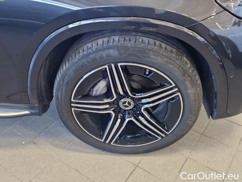 Mercedes  GLC MERCEDES-BENZ  / 2022 / 5P / SUV  300E 4M PLUG-IN HYB. AMG PREMIUM #17