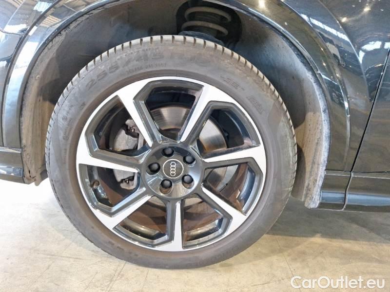 Audi  Q3 AUDI  / 2018 / 5P / SUV 45 TFSI E S TRONIC S LINE EDITION #20