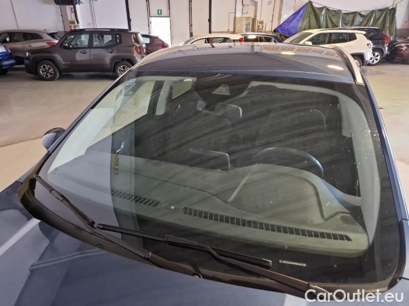 Ford  Kuga FORD  / 2019 / 5P / SUV 2.5 BENZINA PHEV 225CV 2WD TIT.BUS. AUT #10