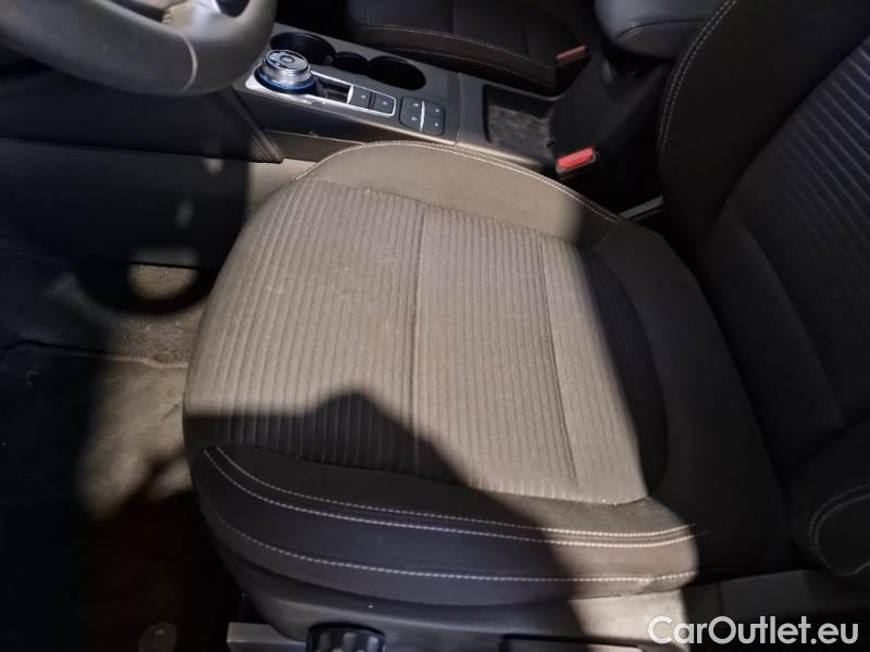 Ford  Kuga FORD  / 2019 / 5P / SUV 2.5 BENZINA PHEV 225CV 2WD TIT.BUS. AUT #12