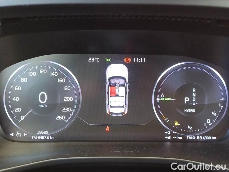 Volvo  XC 40 VOLVO XC40 / 2021 / 5P / SUV T5 RECHARGE PLUG-IN AUTO PLUS BRIGHT #4