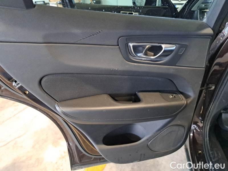 Volvo  XC60 VOLVO  / 2017 / 5P / SUV T6 PLUG-IN AWD AUTO RECHARGE INS. EXP #97