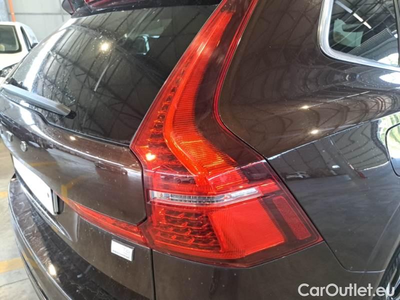 Volvo  XC60 VOLVO  / 2017 / 5P / SUV T6 PLUG-IN AWD AUTO RECHARGE INS. EXP #63