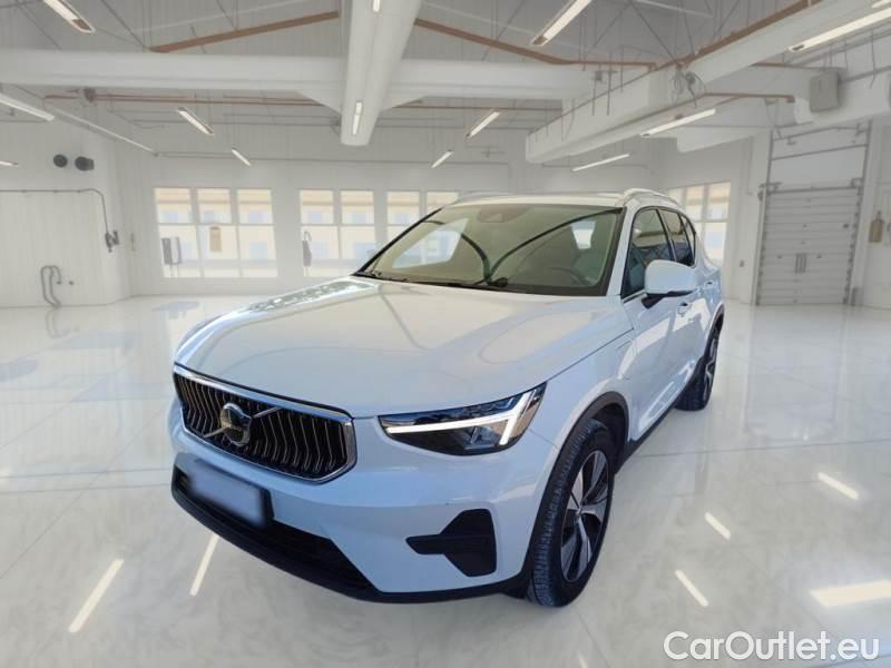 Volvo  XC 40 VOLVO XC40 / 2021 / 5P / SUV T5 RECHARGE PLUG-IN AUTO PLUS BRIGHT #1