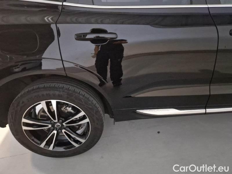 Volvo  XC60 VOLVO  / 2017 / 5P / SUV T6 PLUG-IN AWD AUTO RECHARGE INS. EXP #31