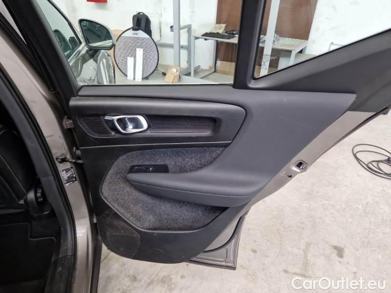 Volvo  XC 40 VOLVO XC40 / 2017 / 5P / SUV T5 PLUG-IN HYBRID AUTO RECHARGE INSCR. #118