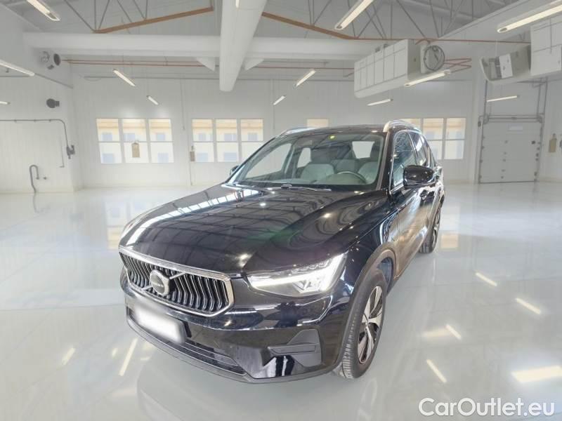 Volvo  XC 40 VOLVO XC40 / 2021 / 5P / SUV T4 RECHARGE PLUG-IN AUTO CORE #1