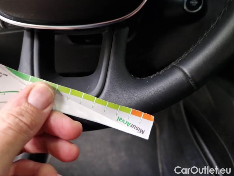 Volvo  XC 40 VOLVO XC40 / 2017 / 5P / SUV T5 PLUG-IN HYBRID AUTO RECHARGE INSCR. #85