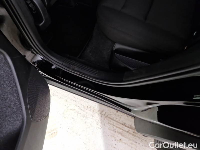 Volvo  XC 40 VOLVO XC40 / 2021 / 5P / SUV T4 RECHARGE PLUG-IN AUTO ESSENTIAL #105
