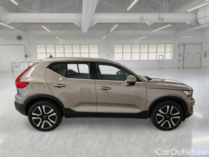 Volvo  XC 40 VOLVO XC40 / 2017 / 5P / SUV T5 PLUG-IN HYBRID AUTO RECHARGE INSCR. #7