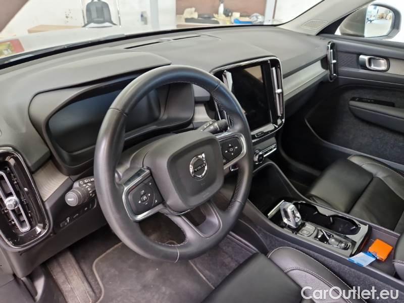 Volvo  XC 40 VOLVO XC40 / 2017 / 5P / SUV T5 PLUG-IN HYBRID AUTO RECHARGE INSCR. #84