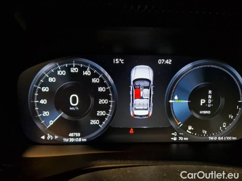 Volvo  XC 40 VOLVO XC40 / 2017 / 5P / SUV T5 PLUG-IN HYBRID AUTO RECHARGE INSCR. #4