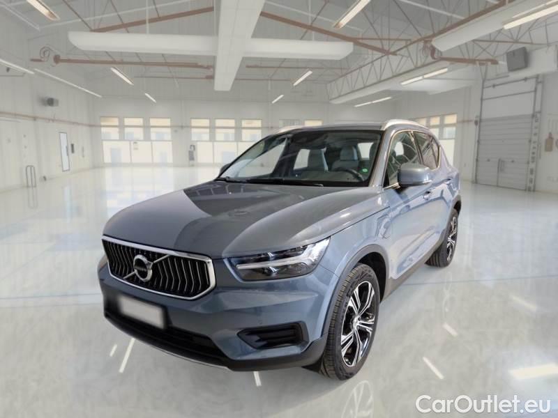 Volvo  XC 40 VOLVO XC40 / 2017 / 5P / SUV T5 PLUG-IN HYBRID AUTO RECHARGE INSCR. #1