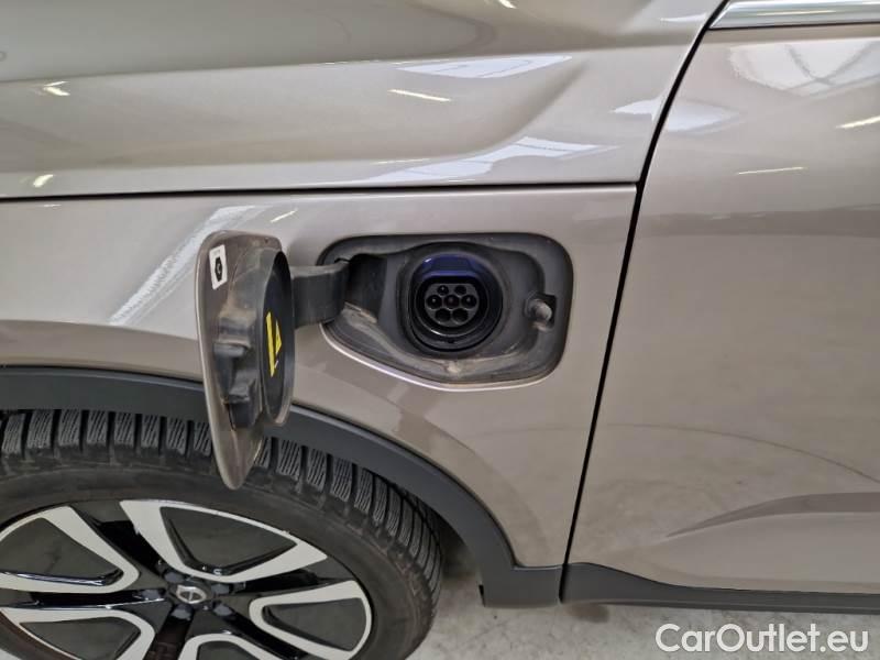 Volvo  XC 40 VOLVO XC40 / 2017 / 5P / SUV T5 PLUG-IN HYBRID AUTO RECHARGE INSCR. #134