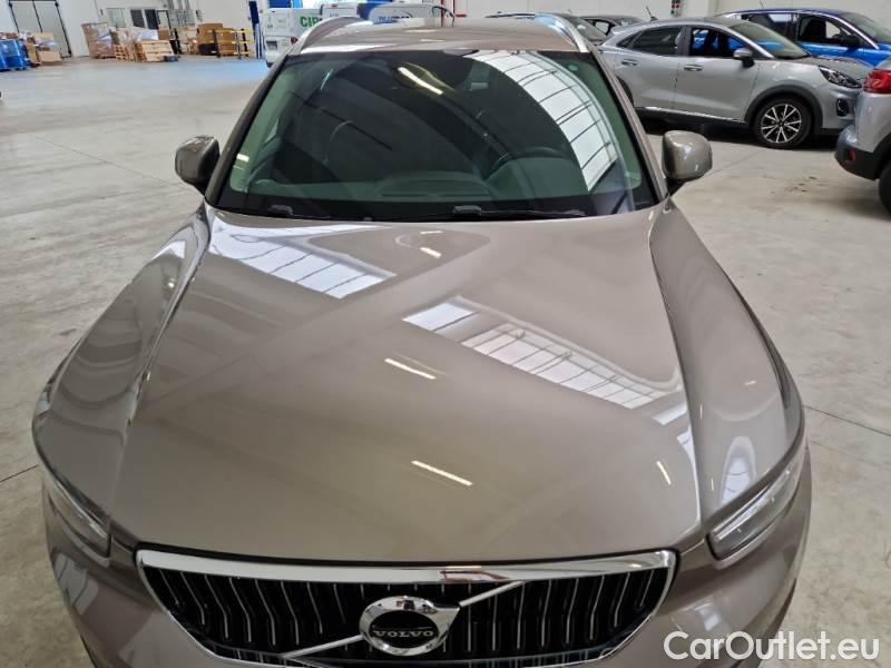Volvo  XC 40 VOLVO XC40 / 2017 / 5P / SUV T5 PLUG-IN HYBRID AUTO RECHARGE INSCR. #30