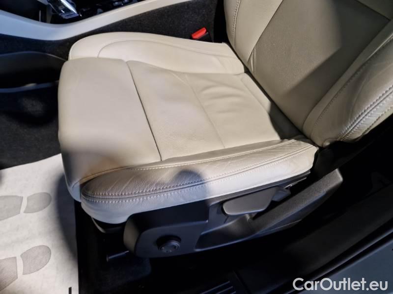 Volvo  XC 40 VOLVO XC40 / 2017 / 5P / SUV T5 PLUG-IN HYBRID AUTO RECHARGE INSCR. #12