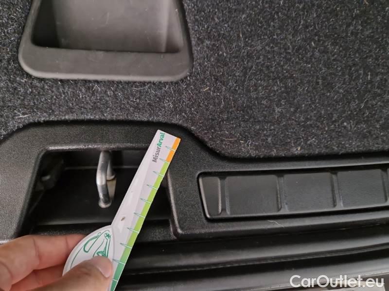 Volvo  XC 40 VOLVO XC40 / 2021 / 5P / SUV T4 RECHARGE PLUG-IN AUTO ESSENTIAL #110