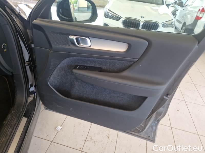 Volvo  XC 40 VOLVO XC40 / 2021 / 5P / FUORISTRADA T4 RECHARGE PLUG-IN AUTO CORE N1 #107