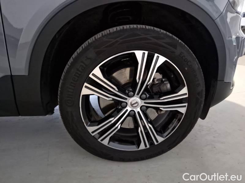 Volvo  XC 40 VOLVO XC40 / 2017 / 5P / SUV T5 PLUG-IN HYBRID AUTO RECHARGE INSCR. #17