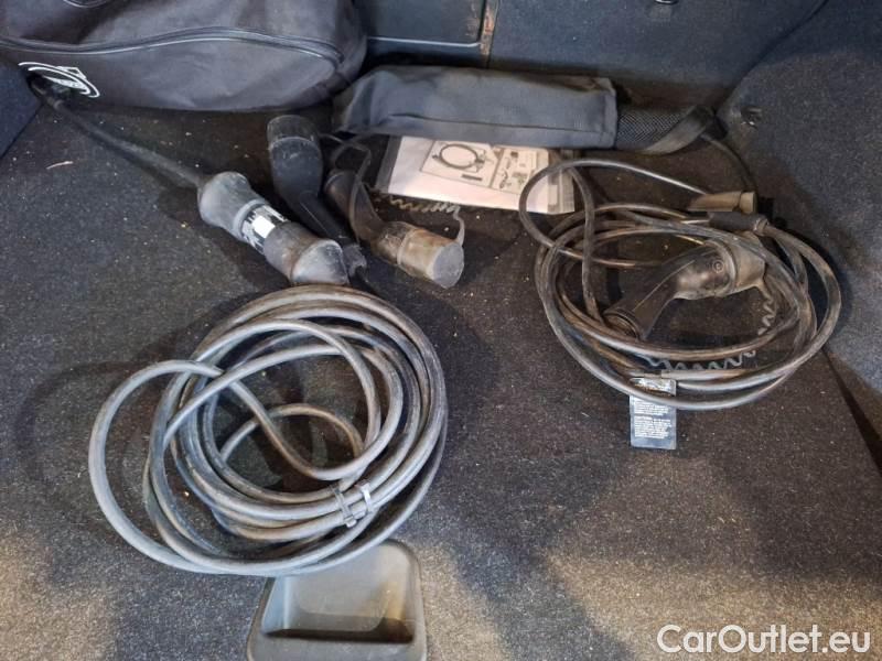 Volvo  XC 40 VOLVO XC40 / 2021 / 5P / SUV T4 RECHARGE PLUG-IN AUTO CORE #91