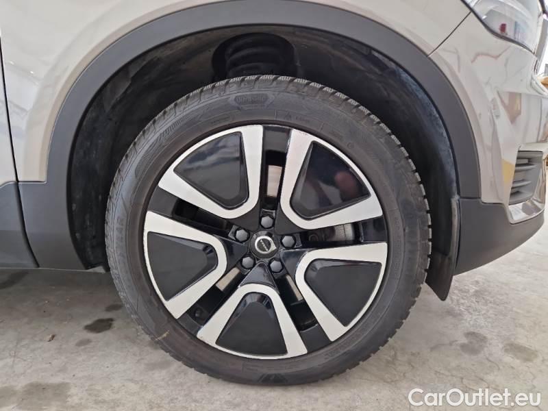 Volvo  XC 40 VOLVO XC40 / 2017 / 5P / SUV T5 PLUG-IN HYBRID AUTO RECHARGE INSCR. #17