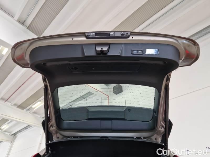 Volvo  XC 40 VOLVO XC40 / 2017 / 5P / SUV T5 PLUG-IN HYBRID AUTO RECHARGE INSCR. #115