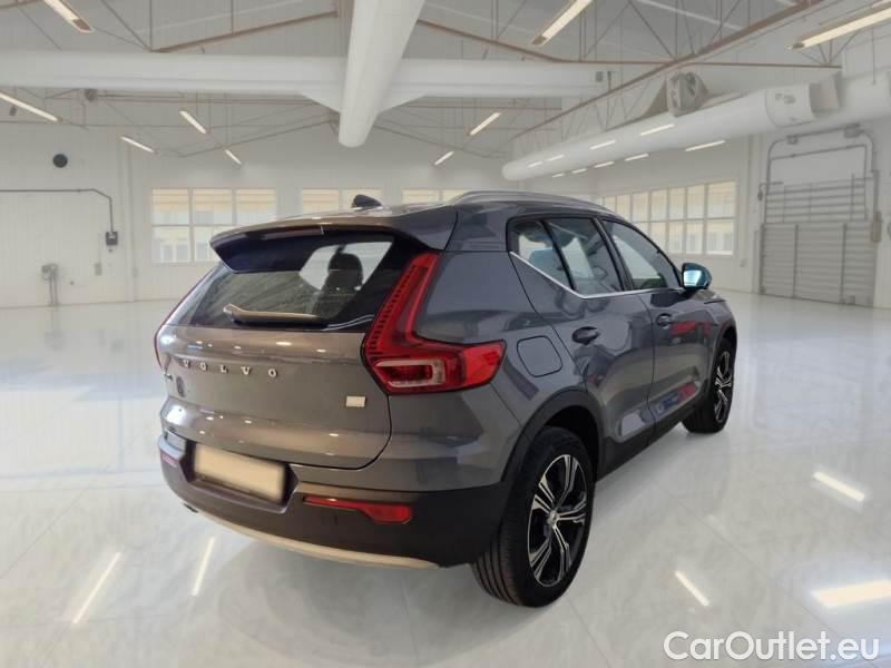 Volvo  XC 40 VOLVO XC40 / 2017 / 5P / SUV T5 PLUG-IN HYBRID AUTO RECHARGE INSCR. #2