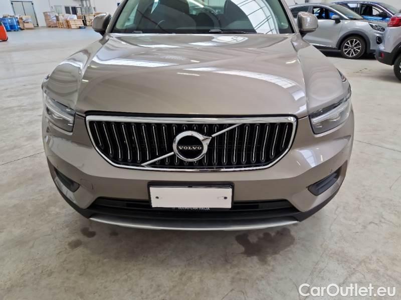 Volvo  XC 40 VOLVO XC40 / 2017 / 5P / SUV T5 PLUG-IN HYBRID AUTO RECHARGE INSCR. #32