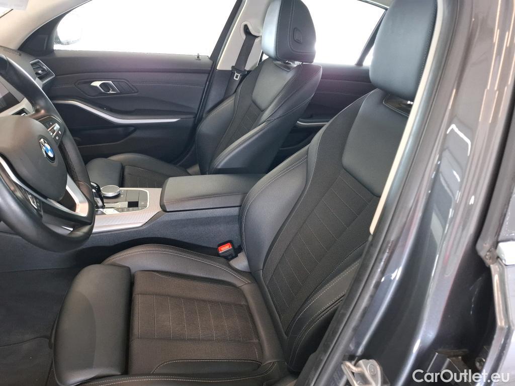 Bmw  Serie 3 BMW Série 3 Berline / 2018 / 4P / Berline 316d 122ch Business Design BVA8 #8