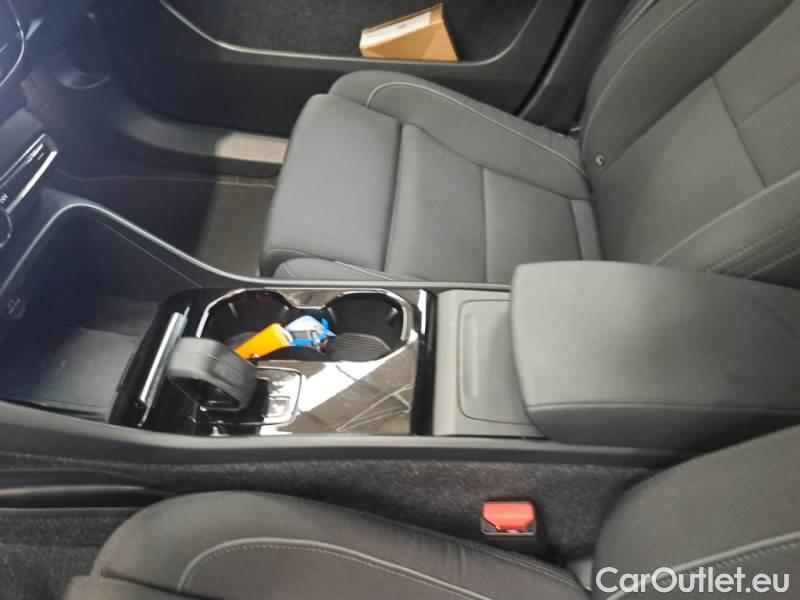 Volvo  XC 40 VOLVO XC40 / 2021 / 5P / SUV RECHARGE CORE #32