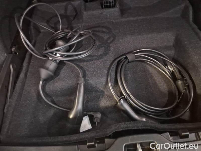 Volvo  XC 40 VOLVO XC40 / 2021 / 5P / SUV RECHARGE CORE #27