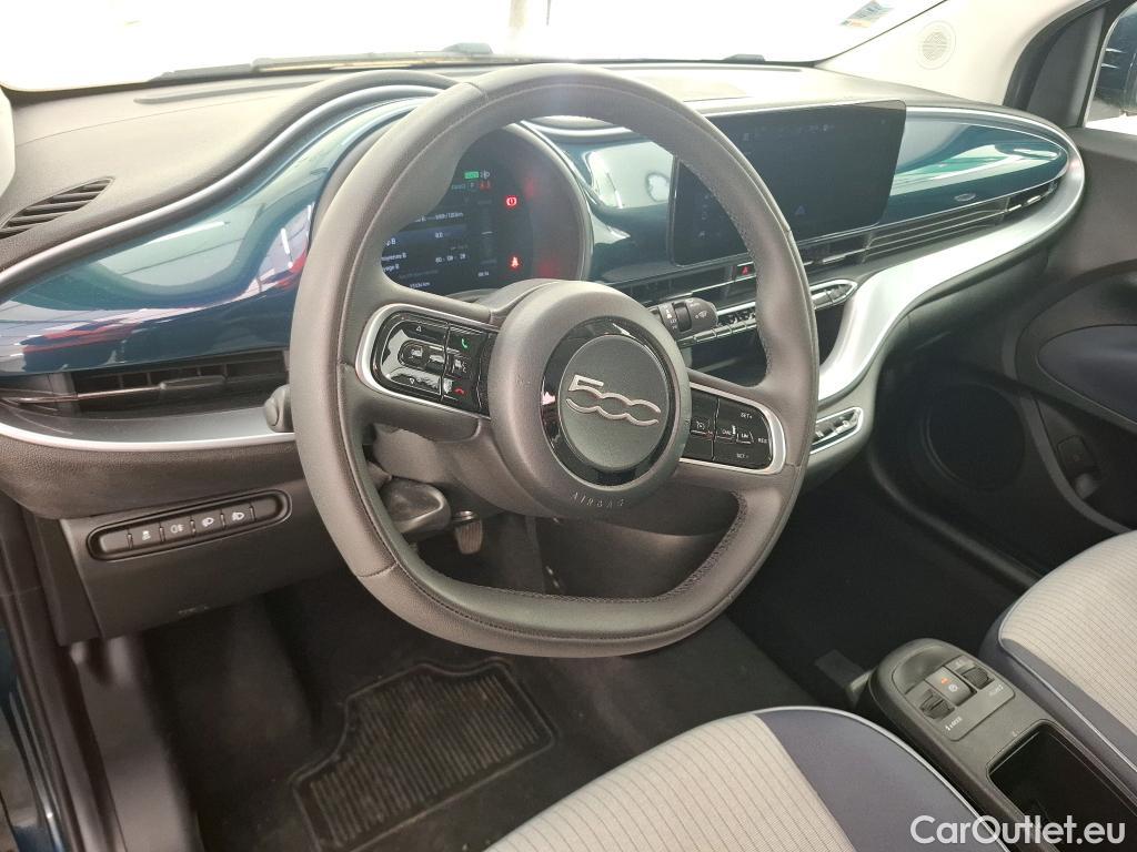 Fiat  500  e Icone 42kWh BVA #6