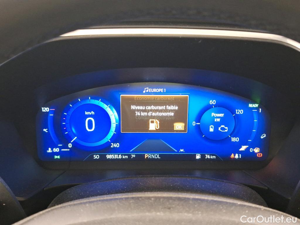 Ford  Kuga FORD  / 2019 / 5P / SUV 2.5 190 hybrid Flexifuel Pshift Titanium #6
