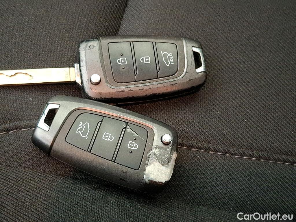 Hyundai  Tucson  Business Hybrid 2WD 1.6 T-GDI 230CV BVA6 E6d #12