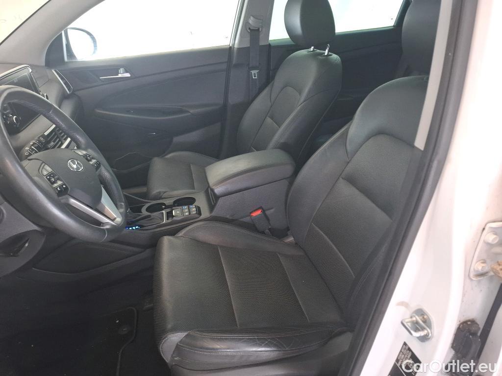 Hyundai  Tucson HYUNDAI  5p SUV 1 6 T GDI 177 DCT 7 EXECUTIVE #8