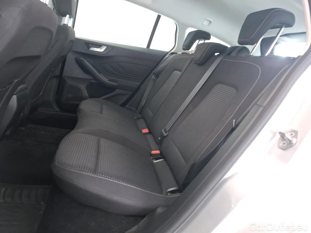 Ford  Focus  SW / 2018 / 5P / Break SW - 1.5 EcoBlue 120 Trend Business #9
