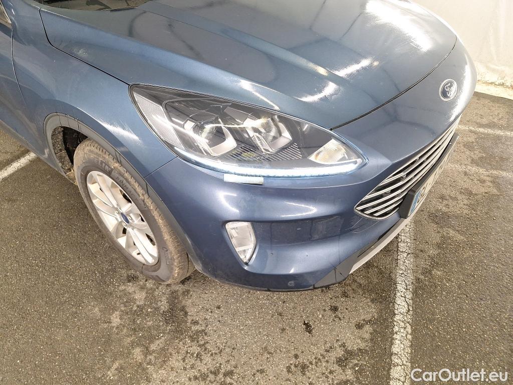 Ford  Kuga FORD  / 2019 / 5P / SUV 2.5 190 hybrid Flexifuel Pshift Titanium #6