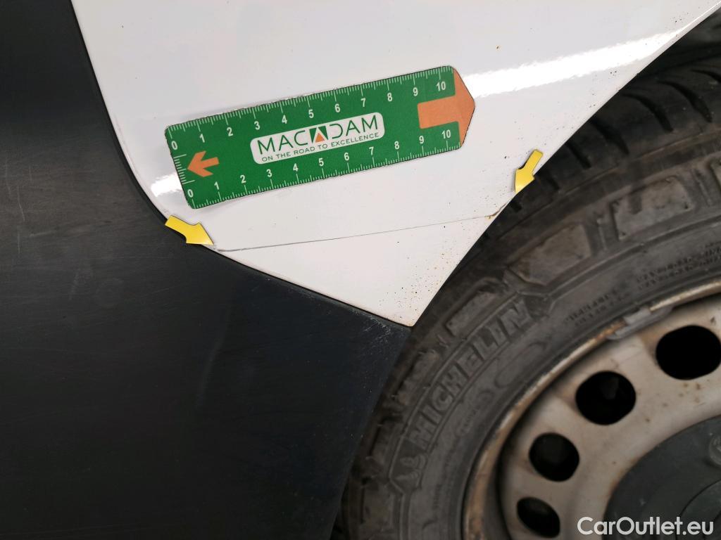 Citroen  Jumpy  Fourgon Club M 2.0 BlueHDi 120CV BVM6 E6dT #26
