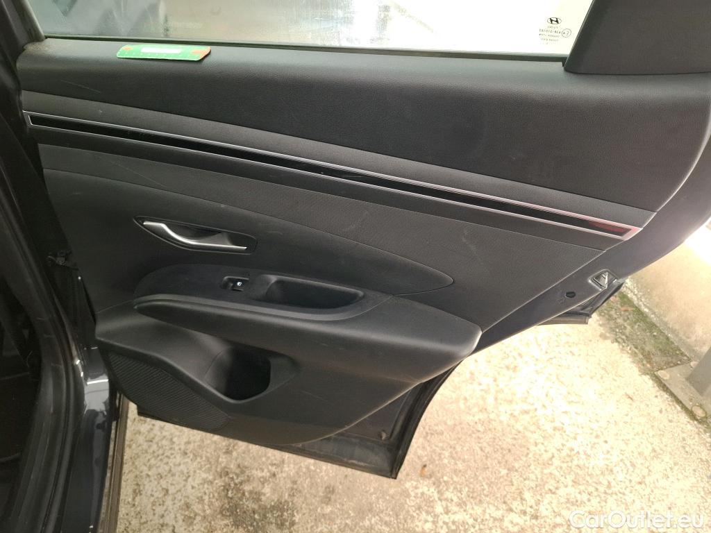 Hyundai  Tucson  Business Hybrid 2WD 1.6 T-GDI 230CV BVA6 E6d #9