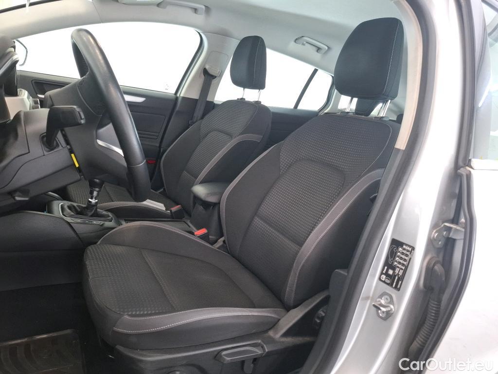 Ford  Focus  SW / 2018 / 5P / Break SW - 1.5 EcoBlue 120 Trend Business #8