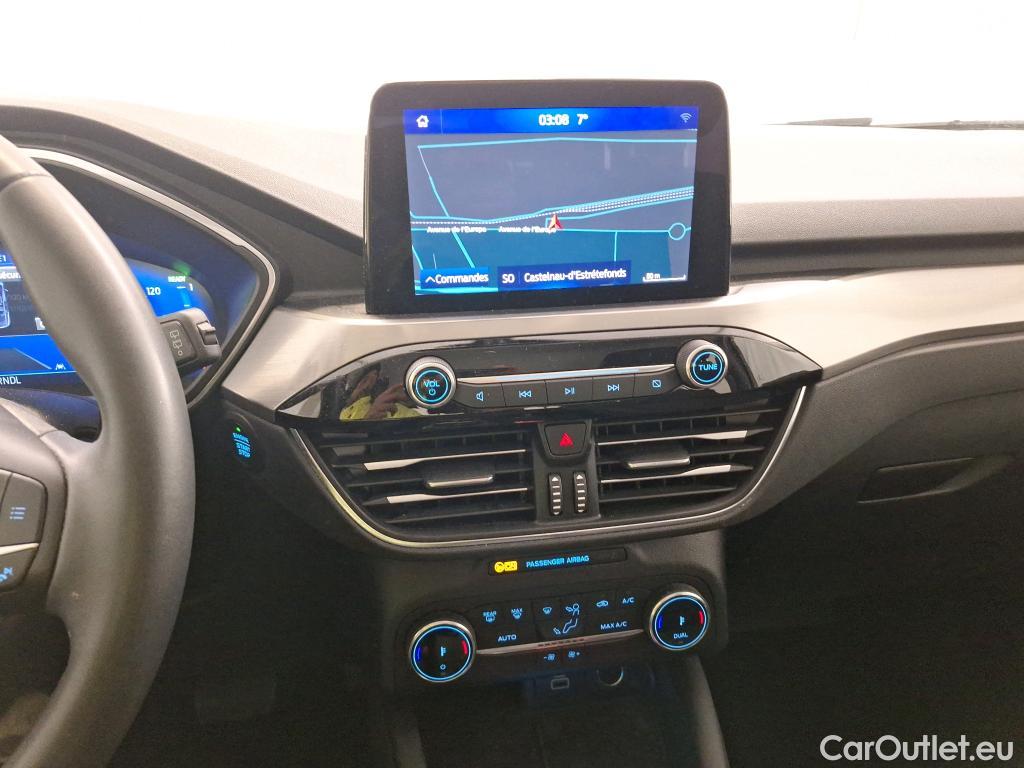 Ford  Kuga FORD  / 2019 / 5P / SUV 2.5 190 hybrid Flexifuel Pshift Titanium #7