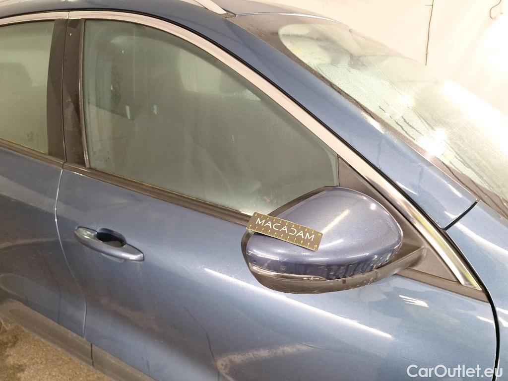 Ford  Kuga FORD  / 2019 / 5P / SUV 2.5 190 hybrid Flexifuel Pshift Titanium #14