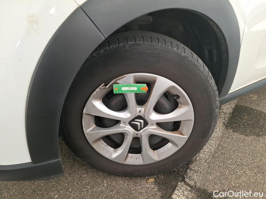 Citroen  C3 CITROEN  / 2016 / 5P / Berline PureTech 110 S&S BVM Feel #6