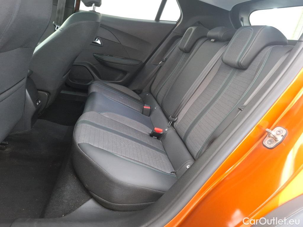 Peugeot  2008  Allure 1.2 PureTech 130CV BVA8 E6d #9