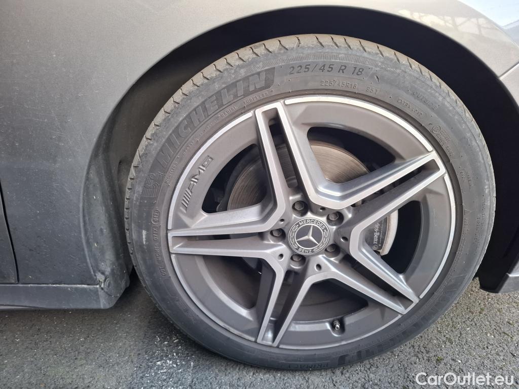 Mercedes  B-Klasse MERCEDES-BENZ Classe B / 2019 / 5P / monospace B 200 d AMG Line Edition BA8 #49